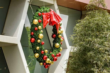 Christmas Wreath at CS Gallery