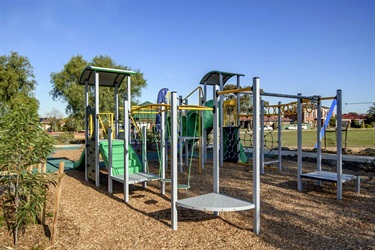 Earlington-Square-Reserve-Opening-20.jpg