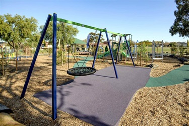 Earlington-Square-Reserve-Opening-21.jpg