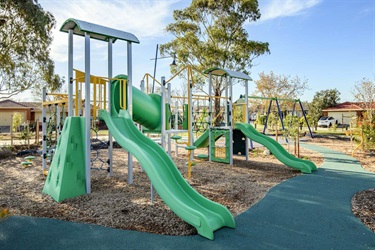 Earlington-Square-Reserve-Opening-25.jpg